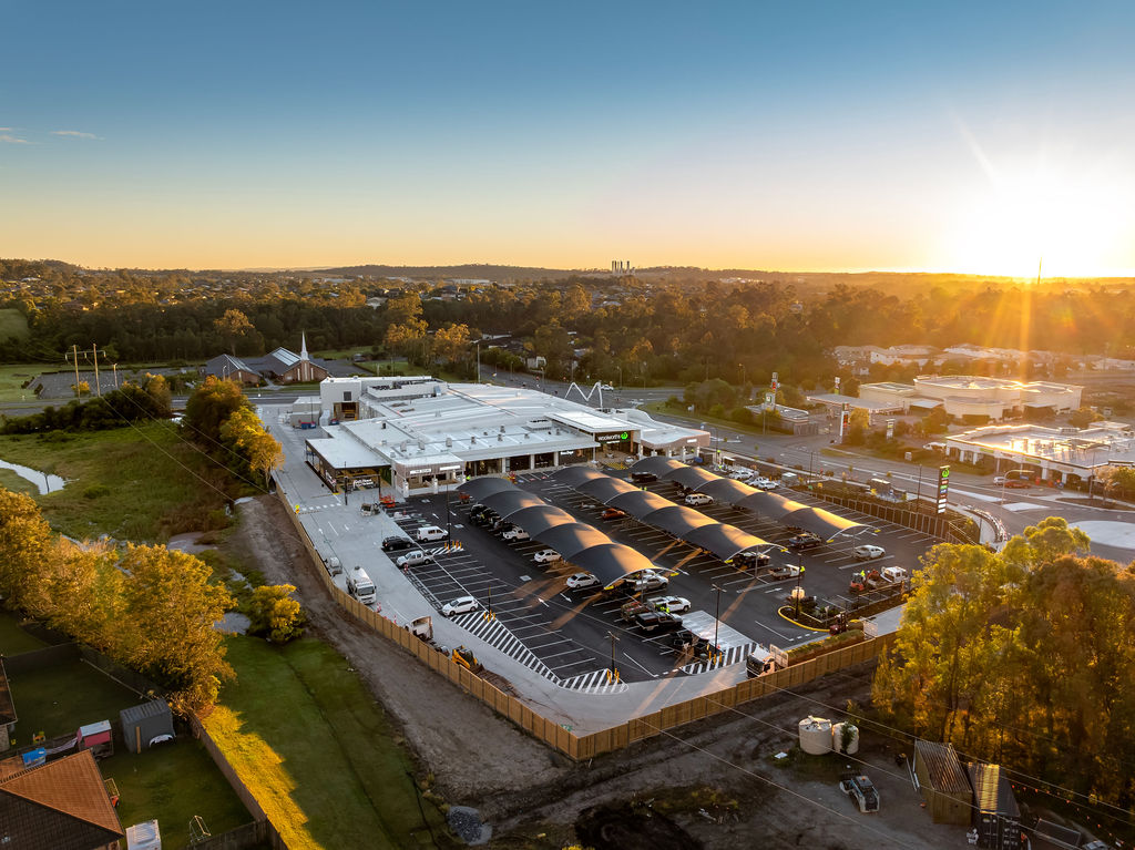 Woolworths Neighbourhood Centre